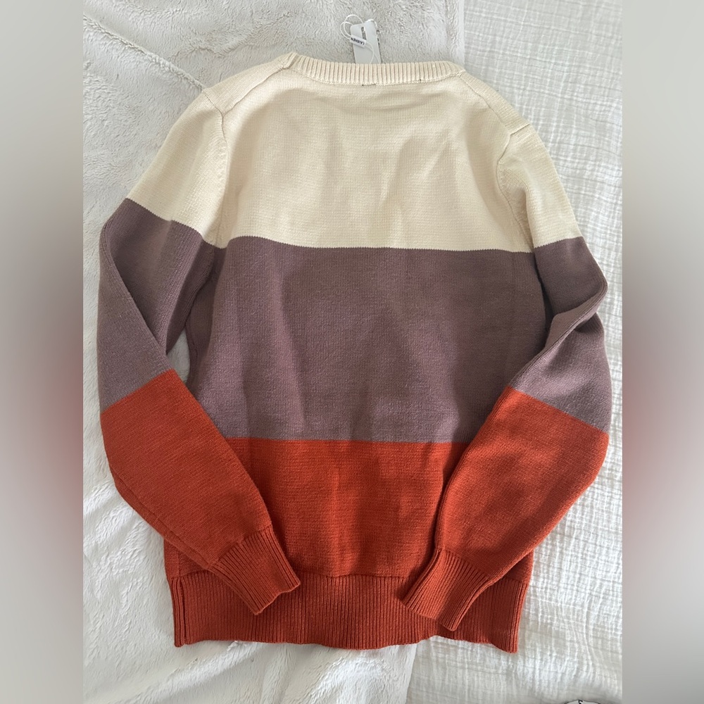 Stylish Colorblock Sweater - Picture 3 of 3